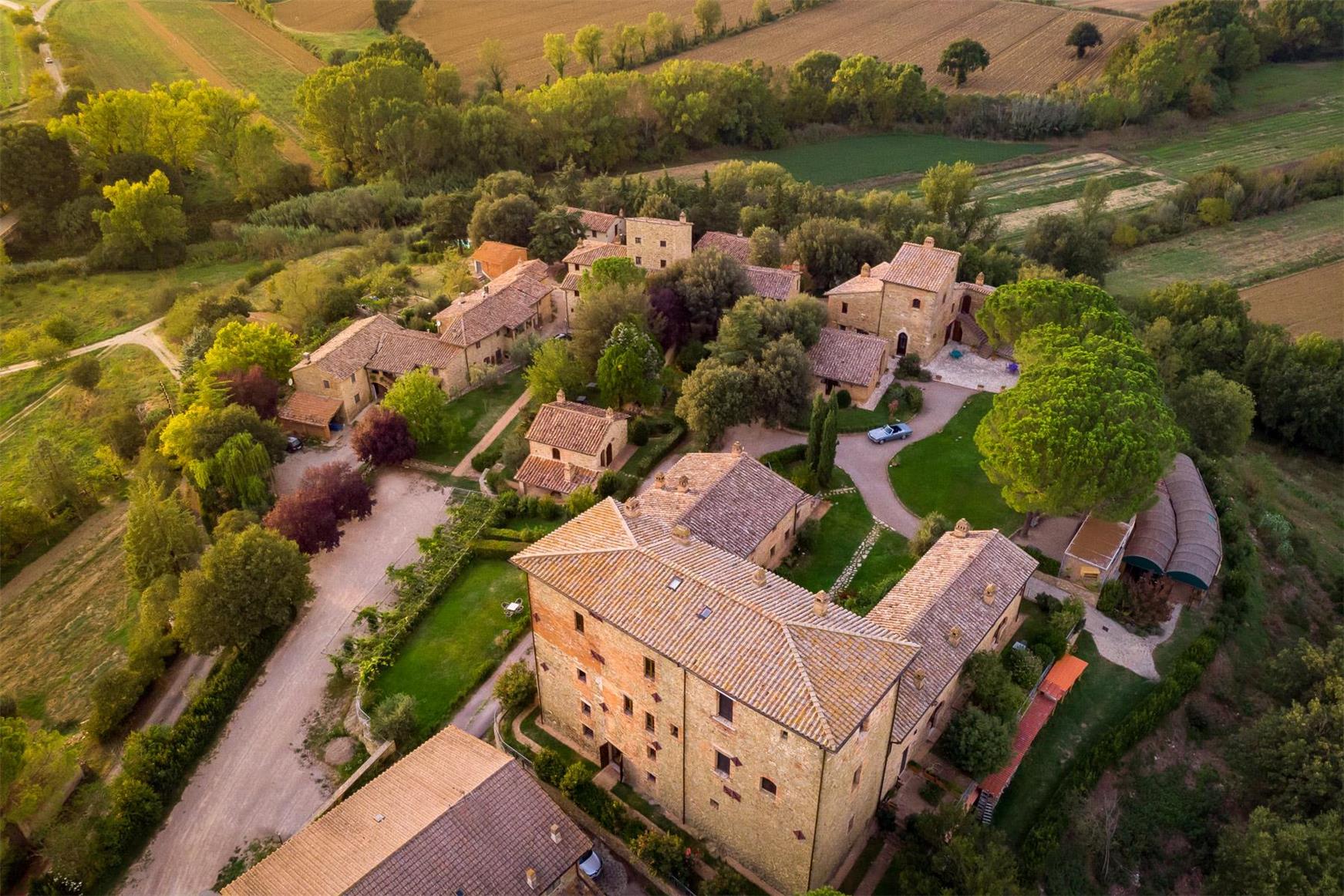 castello-monticelli-54